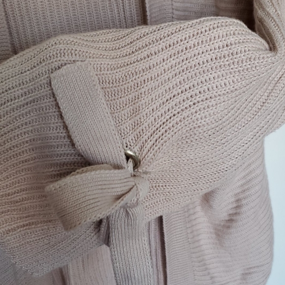 Blush Pink Oversized Sweater - Picture 3 of 5